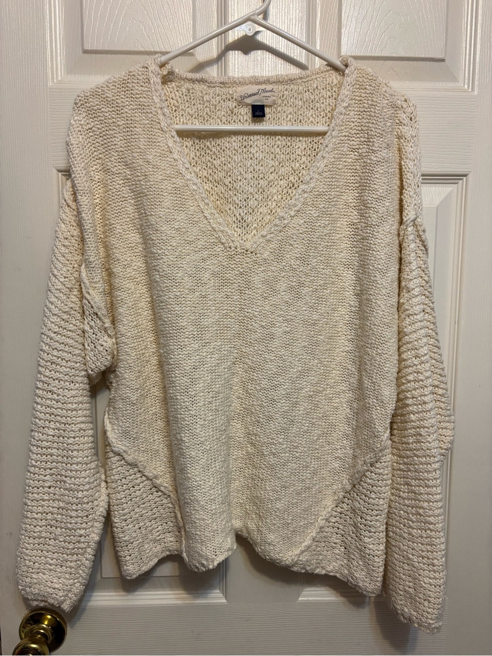 Universal Thread V-neck Chunky Textured Knit Pullover Sweater - Large
